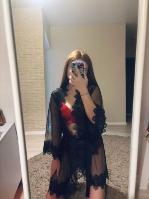 фото Рыженькая секси ГОСТЬЯ