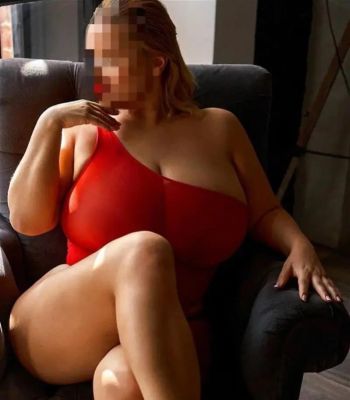 Роскошная Милфа, ню-фото