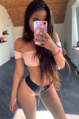 Валерия, 21, Пермь, Центр